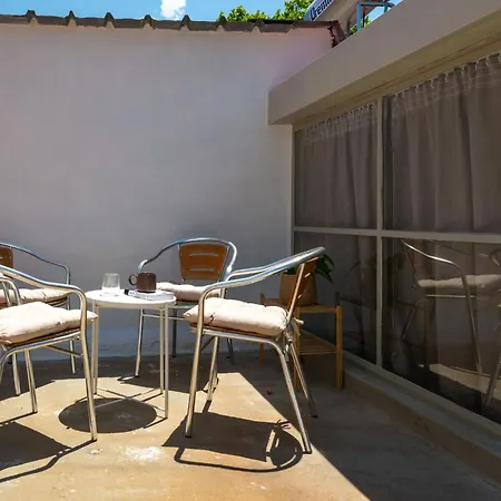 Neilis - Modern Retreat In Апартаменты