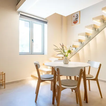 Neilis - Modern Retreat In Апартаменты Каламата