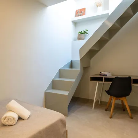 Neilis - Modern Retreat In * Каламата