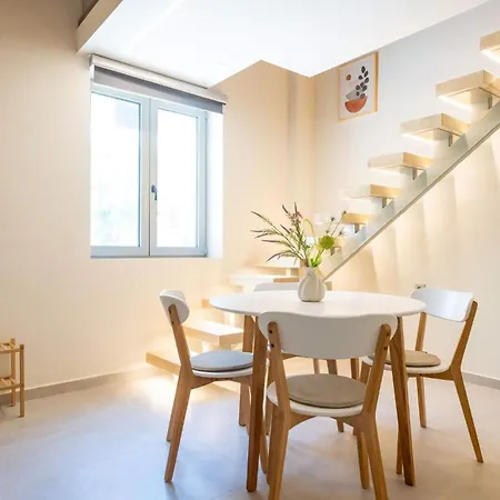 Neilis - Modern Retreat In Appartement *